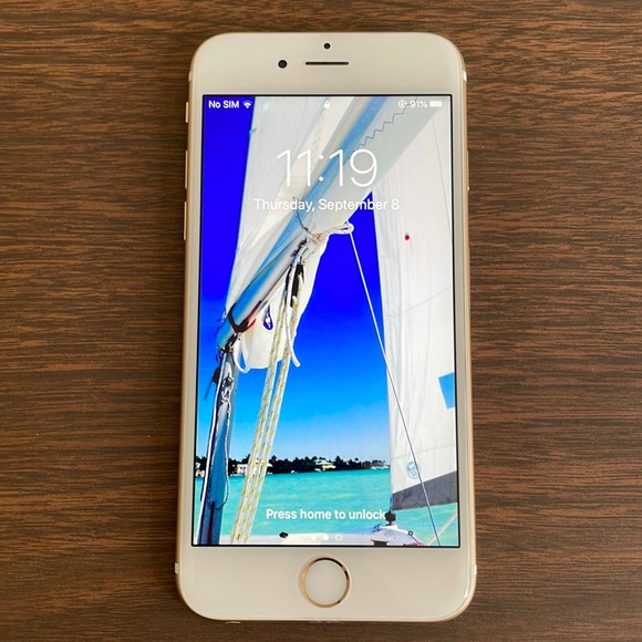 Rose gold Apple iPhone 6S 128GB with Lifeproof case